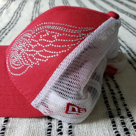 NFL Red Wings Bejeweled Hat - Picture 2 of 6
